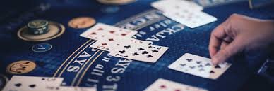 Welcome bonus terms explained in Live Chat